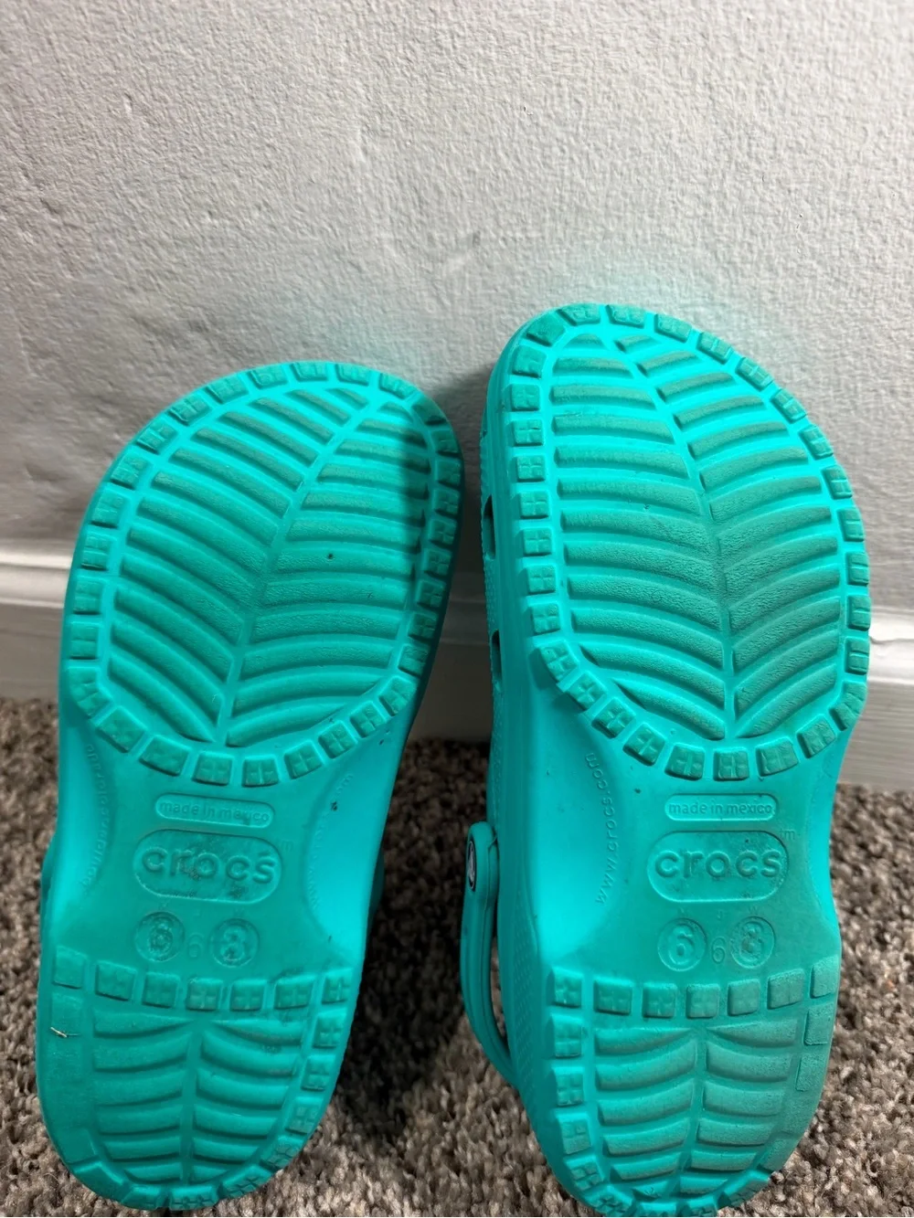 CROCS Kids Bright Teal Classic Clog Sandals